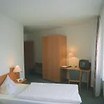 Am Tierpark 3*