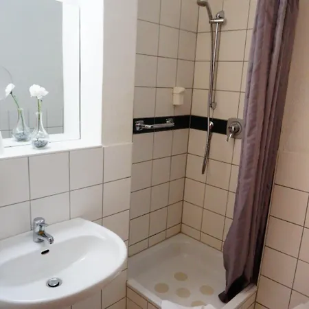 Hotel Am Tierpark 3*