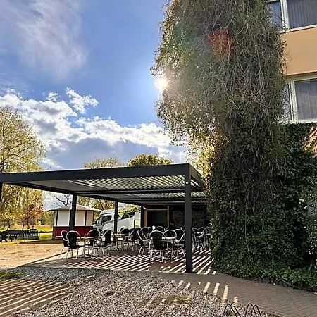 Am Tierpark 3*