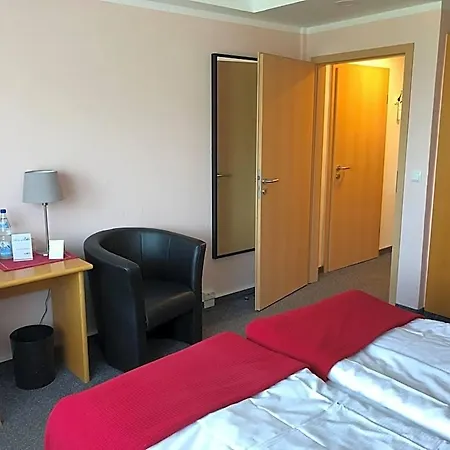 Am Tierpark Otel Güstrow
