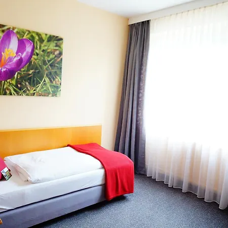 Am Tierpark 3* Гюстров